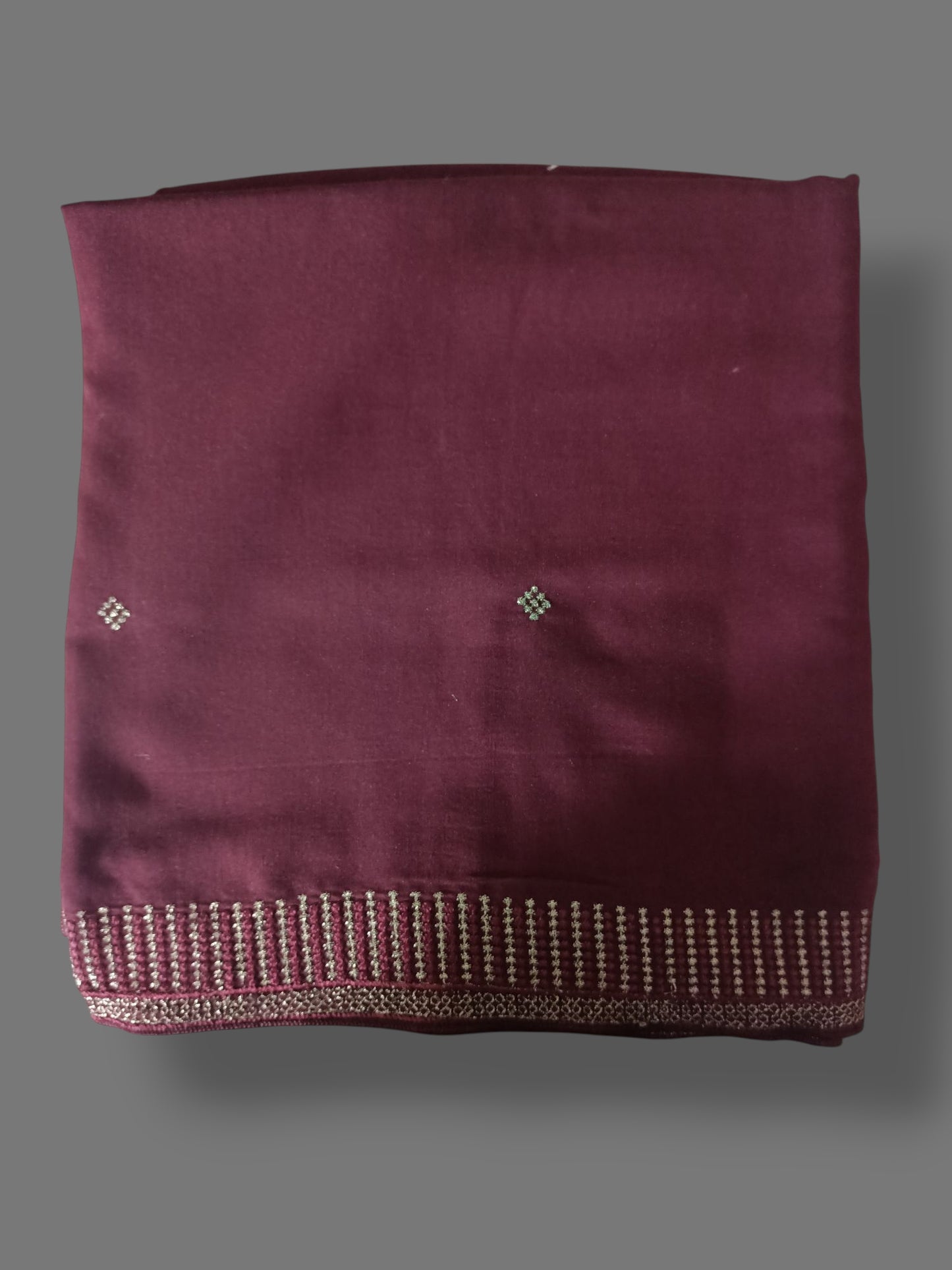 Stone Candle-Edged Swiss Shawl with Same-Color Thread